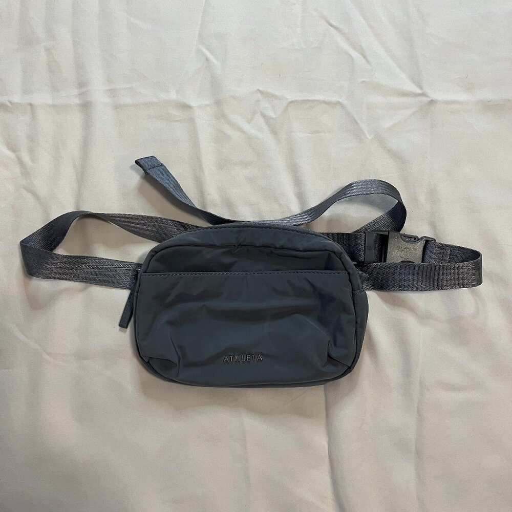 Athleta Dusty Blue Gray Lightweight Crossbody Fanny Pack | Size OS